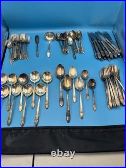 84 Pc Set 1847 Rogers Bros Heritage Silverplate Flatware