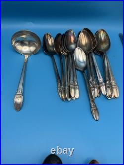 84 Pc Set 1847 Rogers Bros Heritage Silverplate Flatware