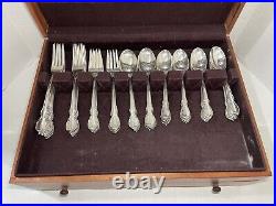 88 Piece 1847 Rogers Bros IS Reflection Silverplate Flatware Set In Wood Case 88 Piece 1847 Rogers Bros IS Reflection Silverplate Flatware Set In Wood Case
