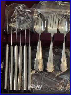 90 WM A ROGERS SILVERPLATE FLATWARE Overlaid Oneida Ltd PARAMOUNT With Turndt BOX