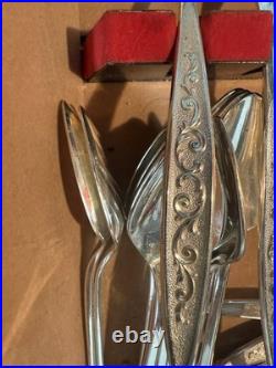 91 Pc 1847 Rogers Bros Silverplate Flatware Set Chest Vintage
