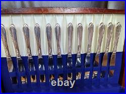 93 Pcs Of Vintage Wm Rogers IS 1939 Starlight Silverware Flatware WithChest