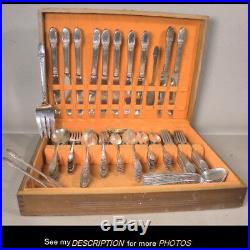 99pcs 1930-40s 1847 Rogers Bros IS First Love Silverplate Flatware Set with Case