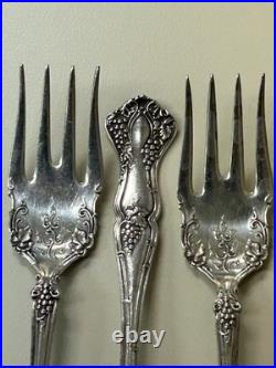 Ant. 1847 ROGERS BROS. 1904 Vintage Grape 10 ct. SALAD FORKS- XS Triple SP