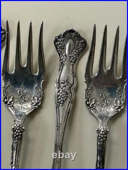Ant. 1847 ROGERS BROS. 1904 Vintage Grape 10 ct. SALAD FORKS- XS Triple SP