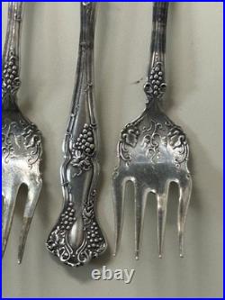 Ant. 1847 ROGERS BROS. 1904 Vintage Grape 10 ct. SALAD FORKS- XS Triple SP