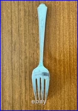 Antique Silverplate Flatware D Monogram 47 Pc 1916 1847 Rogers Bros Heraldic