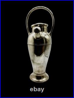 Art Deco Wm Rogers Bros Twist a Mixer 17 Cocktail Shaker 48 oz Silver plate Art Deco Wm Rogers Bros Twist a Mixer 17 Cocktail Shaker 48 oz Silver plate