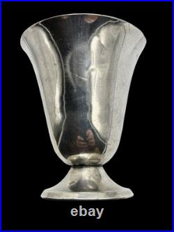 Art Deco Wm Rogers Bros Twist a Mixer 17 Cocktail Shaker 48 oz Silver plate Art Deco Wm Rogers Bros Twist a Mixer 17 Cocktail Shaker 48 oz Silver plate