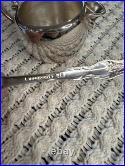 Beautiful Vintage WM A Rogers Silver Plated 7 Piece Tea Set