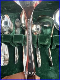 CommunityRogers & Bro Silverplate FlatwareSet with WoodenCase 50+ Pieces