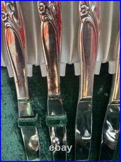 CommunityRogers & Bro Silverplate FlatwareSet with WoodenCase 50+ Pieces