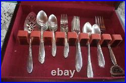 Country Lane Wm. A Rogers Sectional Oneida Silverplate Service for 8 (52 Pieces)