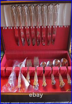 DAYBREAK Rogers Bros. Silverplate Service for 8+ Serving Pieces (42)