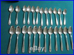 Dafodil Rogers Flatware Set For 12 With Servers 81 Pcs Original Box Not Used
