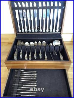 ENCHANTMENT 1881 Rogers Oneida Ltd, Service For 12 with wood storage case 93pc