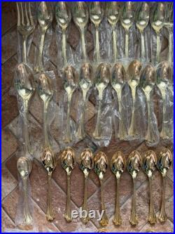 F B Rogers Gold Plated 85 Piece flatware Set Service For 16 in Red wooden box