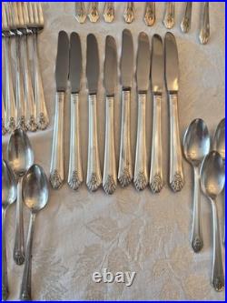 IS Co Genuine Wm. Rogers Sectional SilverPlate 50 Piece Silverware Set with Case