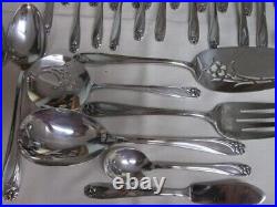 International Rogers Silverplate Daffodil 1950- 80 Pc. Service for 12