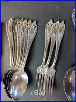Lot of 35 1847 Rogers Bros OLD COLONY 1911 Flatware serving pieces silverware