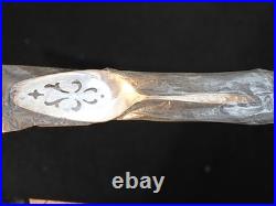 NOS 1967 1847 Rogers Bros ESPERANTO Silverplate Flatware Service for 8 48 Pc Set