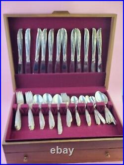 ONEIDA Ltd 1881 Rogers, Lilac Time Silver-plate Flatware, 76 Pcs with Storage Box