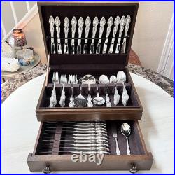 Oneida 1881 Rogers Baroque Rose Silverplate 1967 Silverware Set of 79pc withChest Oneida 1881 Rogers Baroque Rose Silverplate 1967 Silverware Set of 79pc withChest
