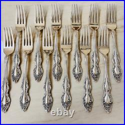 Oneida 1881 Rogers Baroque Rose Silverplate 1967 Silverware Set of 79pc withChest Oneida 1881 Rogers Baroque Rose Silverplate 1967 Silverware Set of 79pc withChest