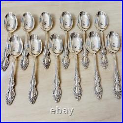 Oneida 1881 Rogers Baroque Rose Silverplate 1967 Silverware Set of 79pc withChest Oneida 1881 Rogers Baroque Rose Silverplate 1967 Silverware Set of 79pc withChest