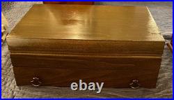 Oneida 1881 Rogers Baroque Rose Victorian Classic Silverplate 104 Pc 12Service Oneida 1881 Rogers Baroque Rose Victorian Classic Silverplate 104 Pc 12Service