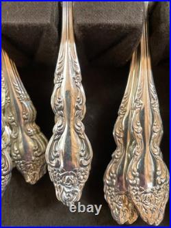 Oneida 1881 Rogers Baroque Rose Victorian Classic Silverplate 104 Pc 12Service Oneida 1881 Rogers Baroque Rose Victorian Classic Silverplate 104 Pc 12Service