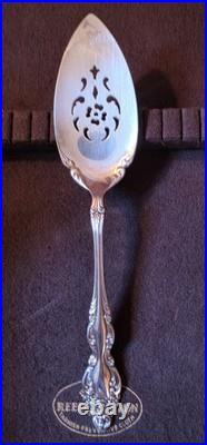 Oneida 1881 Rogers Silverplate Silverware 1967 Baroque Rose 68 Pcs serves 12 EX