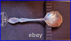 Oneida 1881 Rogers Silverplate Silverware 1967 Baroque Rose 68 Pcs serves 12 EX