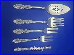 Oneida 1881 Rogers Silverplate Silverware 1967 Baroque Rose 96 Pieces