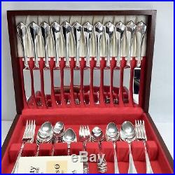 Oneida KING JAMES Silver Plate 1881 Rogers 74pc Service for 12 Flatware + Chest