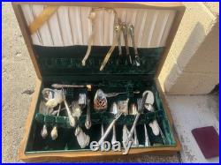 RARE Deluxe Presentation Box! Withappx 25 pc Oneida 1952 Silverplated Flatware