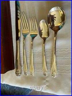 Roger Bros. Silverplate 12-14 place flatware Daffodil great cond. With bakelike