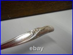Rogers & Bro IS 1957 EXQUISITE Silver Plate Flatware Set 56 PC in Wood Case