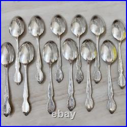 Rogers&Bro. Royal Manor Silverplate 1956 Silverware Set of 62 Floral Tip withChest