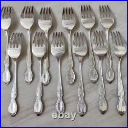 Rogers&Bro. Royal Manor Silverplate 1956 Silverware Set of 62 Floral Tip withChest
