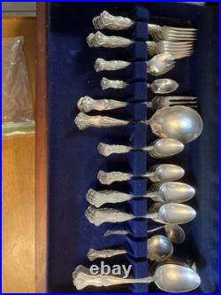 Rogers Bros 1847 International Silver Vintage Grape Silverplate 76 Piece Set Lot