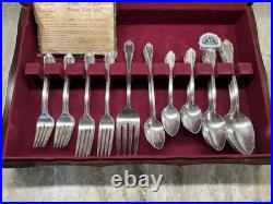 Rogers Bros 1847 Remembrance Silverplate Flatware Set 59 Piece + 8 Knives