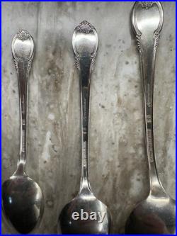 Rogers Bros 1847 Remembrance Silverplate Flatware Set 59 Piece + 8 Knives