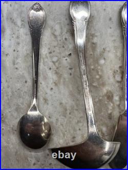 Rogers Bros 1847 Remembrance Silverplate Flatware Set 59 Piece + 8 Knives