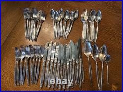 Rogers Bros 1847 Vintage Garland Silverware Set For 12 & serving. 63 pieces