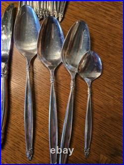 Rogers Bros 1847 Vintage Garland Silverware Set For 12 & serving. 63 pieces