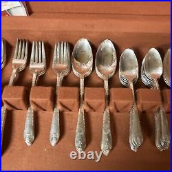 Rogers Bros EXQUISITE 50 Piece Service for 8 Silverplate Flatware Set 1957