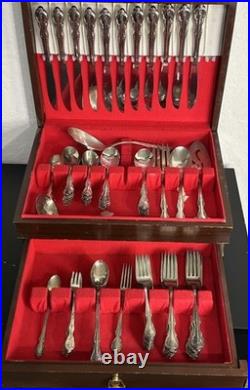 Rogers & Bros. Reinforced Plate IS Flatware 93 Pieces With Case Flatware Silver