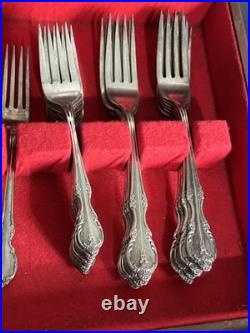 Rogers & Bros. Reinforced Plate IS Flatware 93 Pieces With Case Flatware Silver