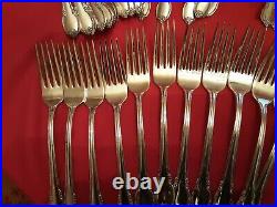Rogers Bros Silverware IS Flatware Remembrance 90 pcs Great for budget with Class